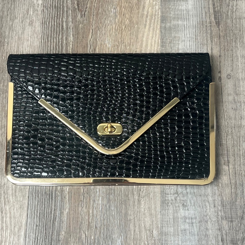 Joan Rivers Classics Black Faux Croc Clutch Gold‎ Chain Vintage Glam